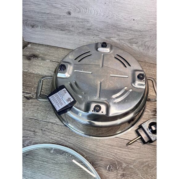 All-Clad 7 quart Electric Stainless Steel Skillet #SK492D50 w/ Lid 14”Diameter - Picture 7 of 9